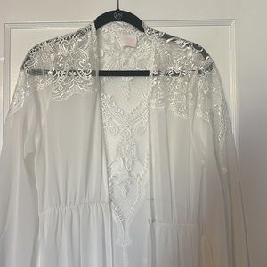 Le Rose Lace Bridal Robe Size M/L